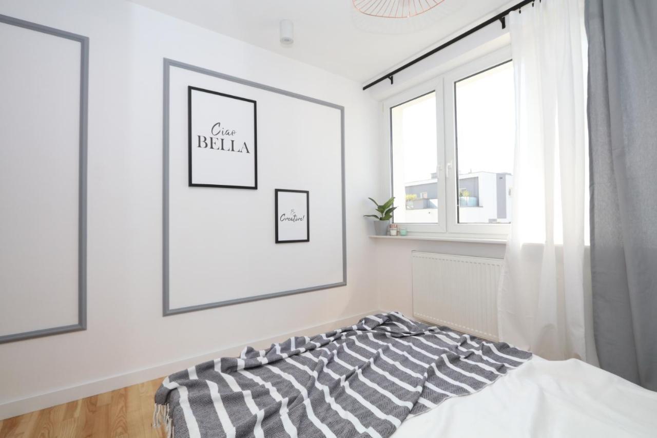 Romaszewskiego Zoliborz Bedroom Pokoj Metro Варшава Экстерьер фото