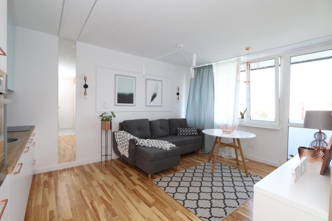 Romaszewskiego Zoliborz Bedroom Pokoj Metro Варшава Экстерьер фото